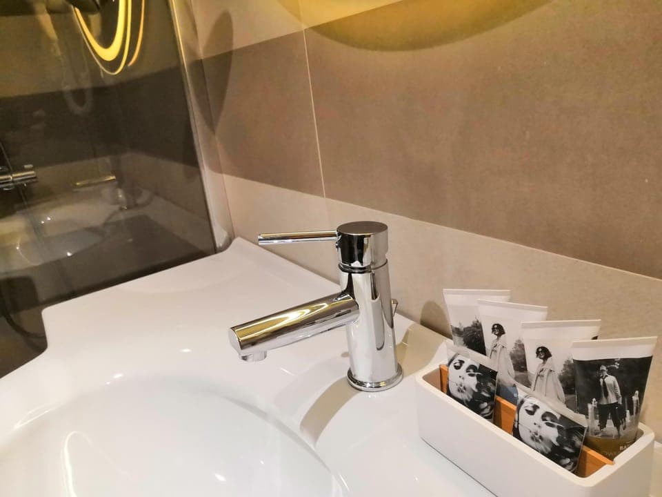 Superior Room, 1 Double Bed | Premium bedding, minibar, in-room safe, desk