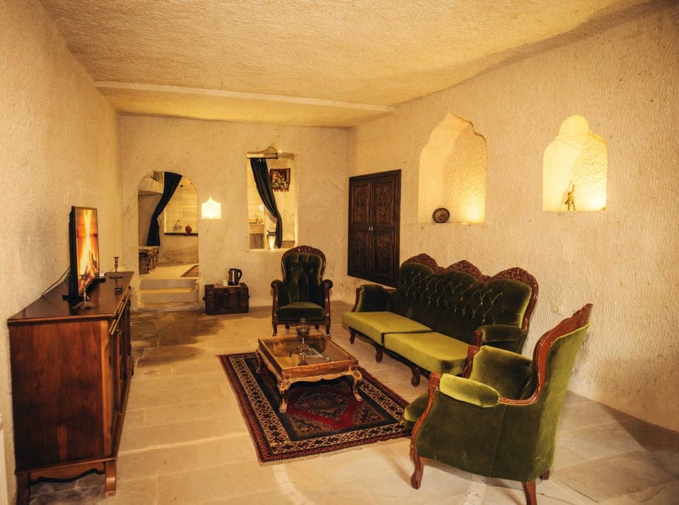 Luxury Suite | Living area