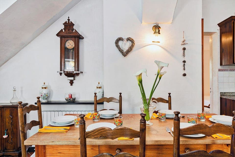 House, Garden View | Dining room