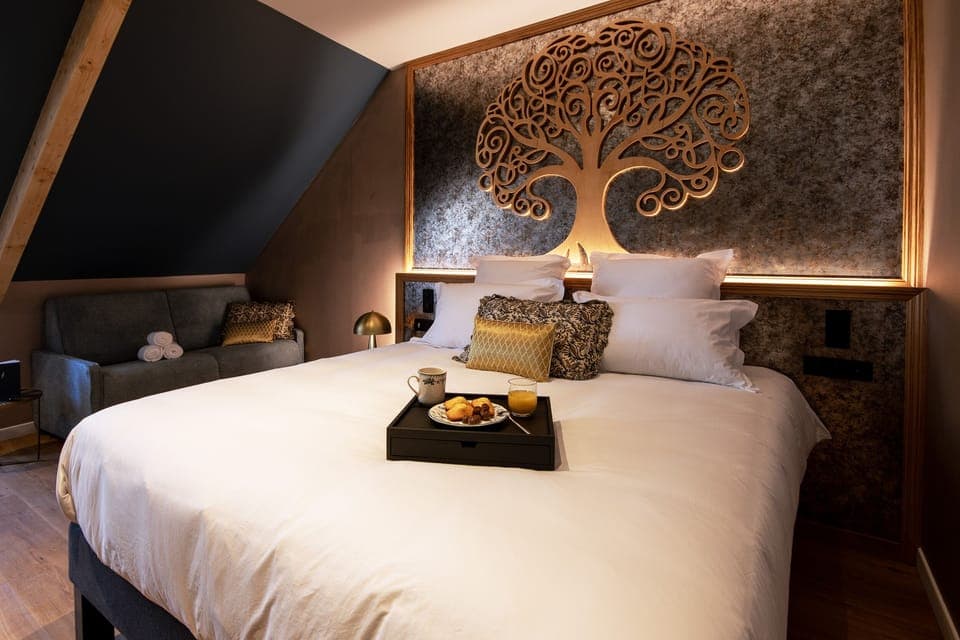Luxury Triple Room (Spa Inclusive) | Premium bedding, in-room safe, individually decorated, desk