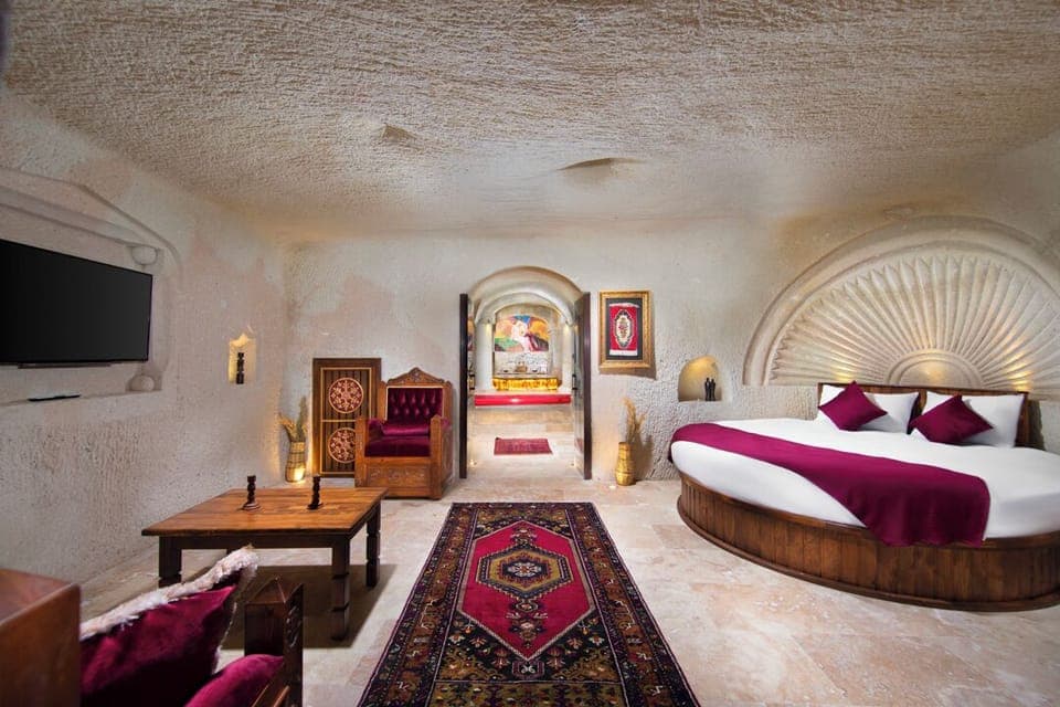 Royal Suite, Private Pool | In-room safe, blackout drapes, soundproofing, cribs/infant beds