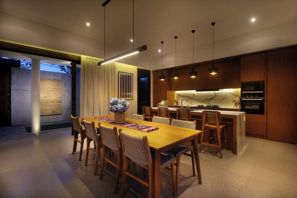 Family Villa, 4 Bedrooms, Balcony, Garden View | In-room dining