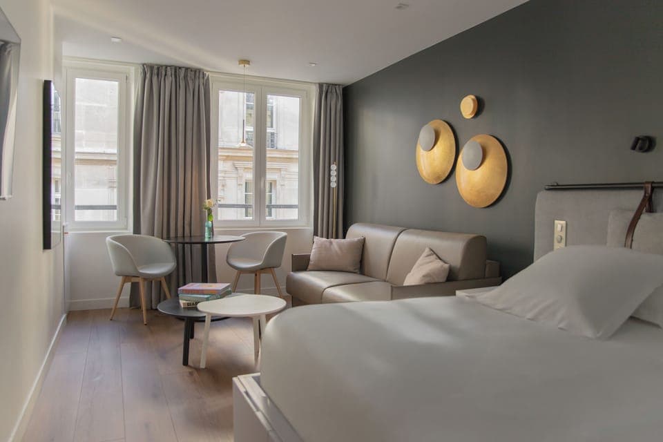 Minibar, desk, laptop workspace, soundproofing