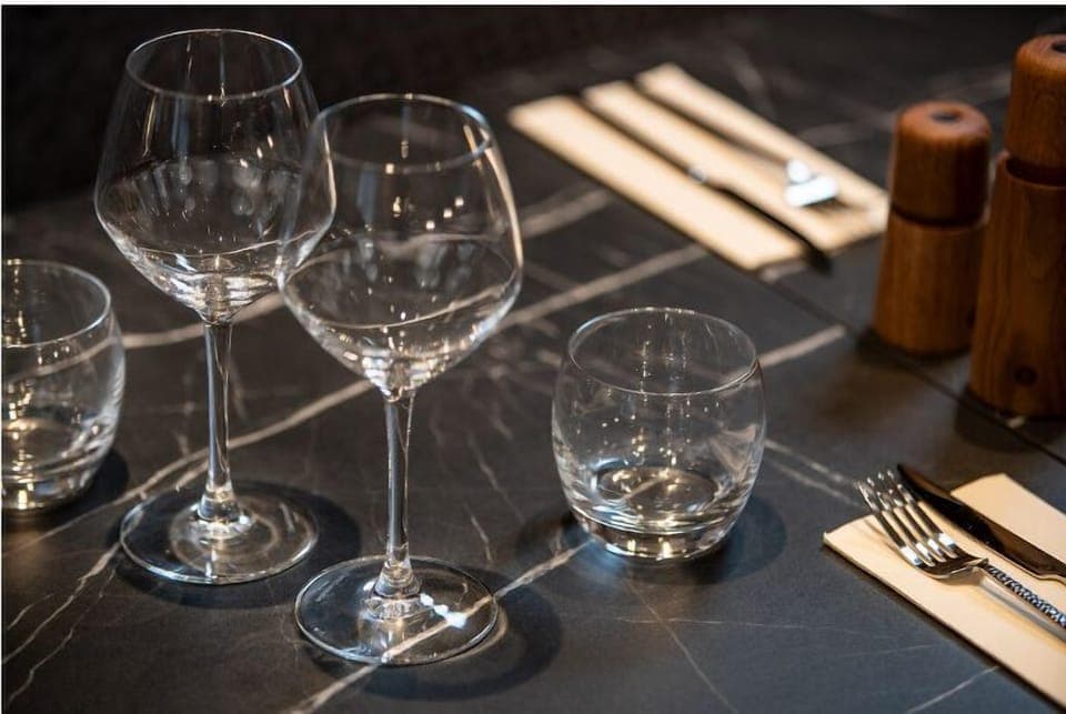 Lunch and dinner served, French cuisine