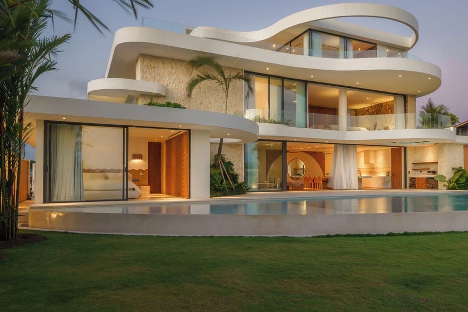 Luxury Villa, Pool View | Living area