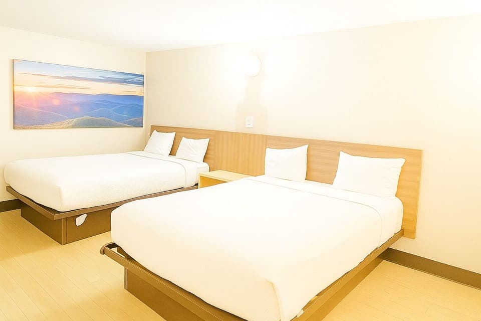 Pillowtop beds, iron/ironing board, free WiFi, bed sheets