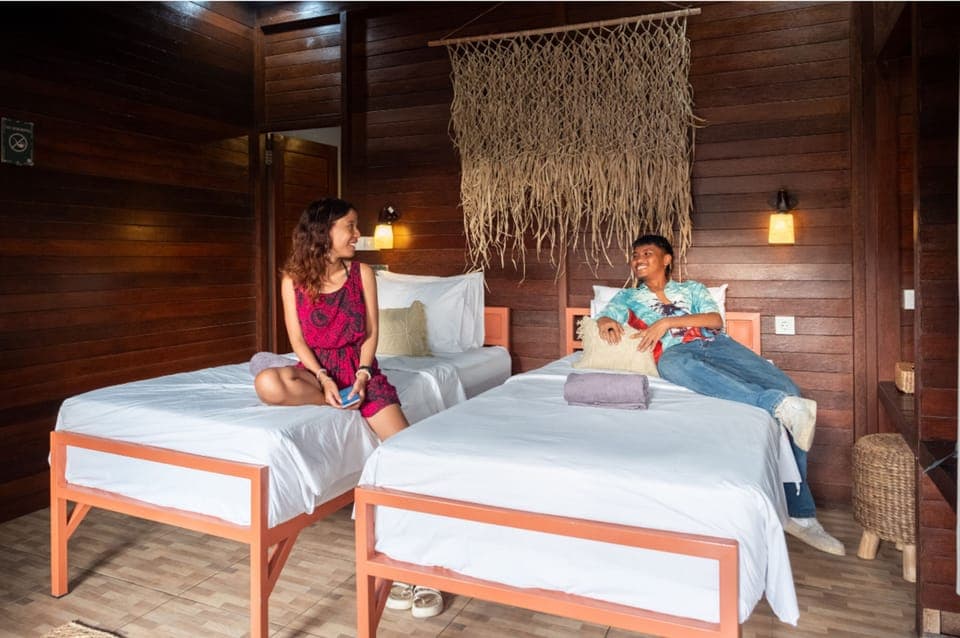 Private Twin Bungalow | Free WiFi, bed sheets