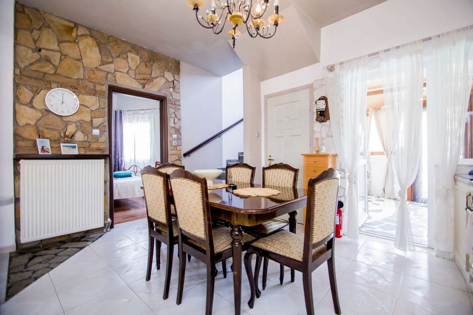 Villa | 3 bedrooms, Internet