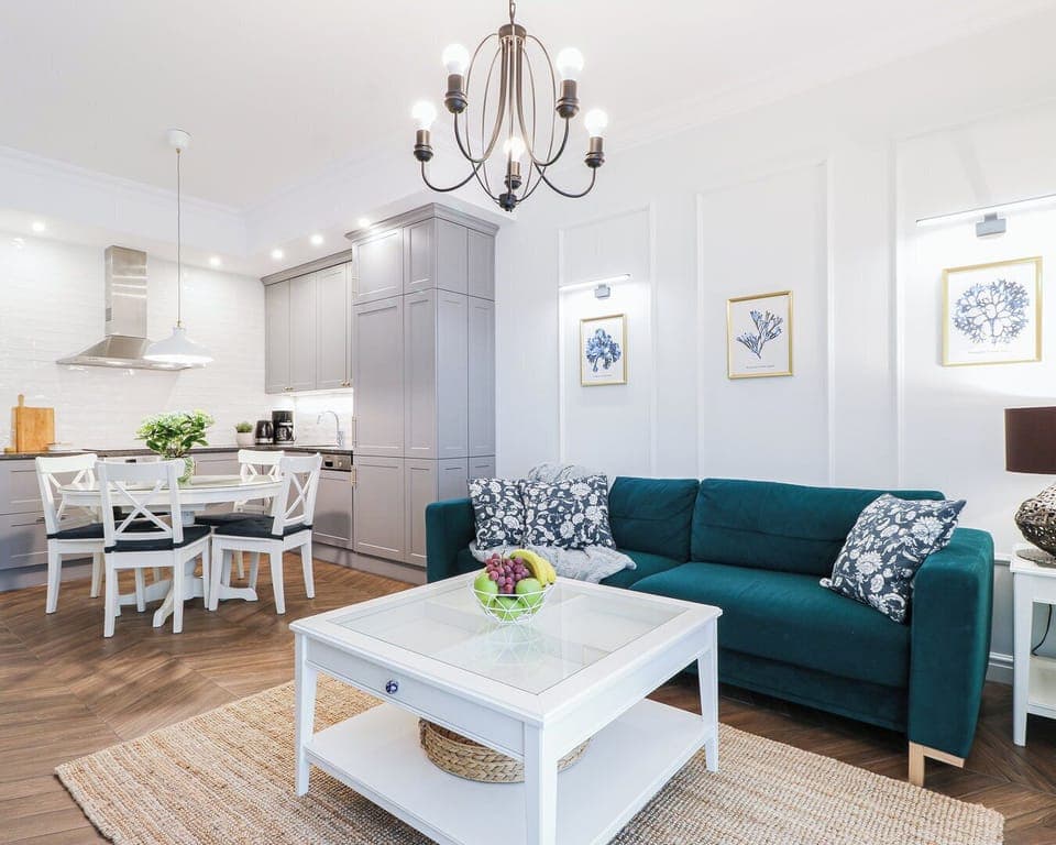 Deluxe Suite | 1 bedroom, iron/ironing board, free WiFi