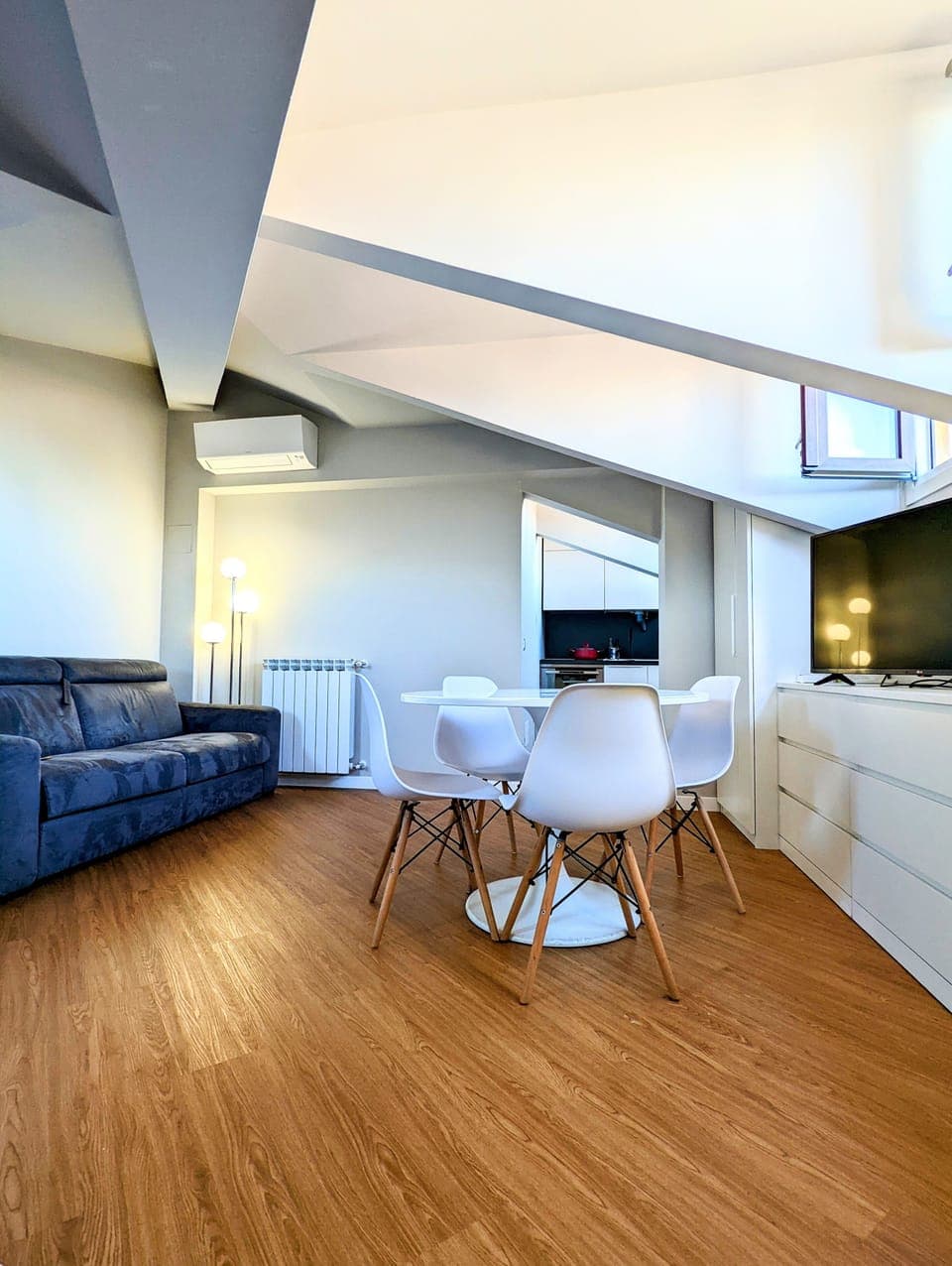 Luxury Studio 15 | Living area | 40-inch LCD TV with cable channels