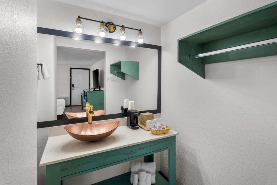 Premium bedding, down comforters, memory foam beds, desk