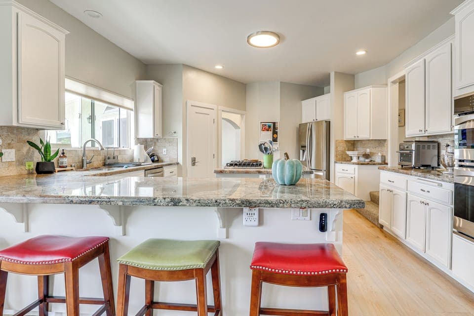 House (3 Bedrooms) | Interior