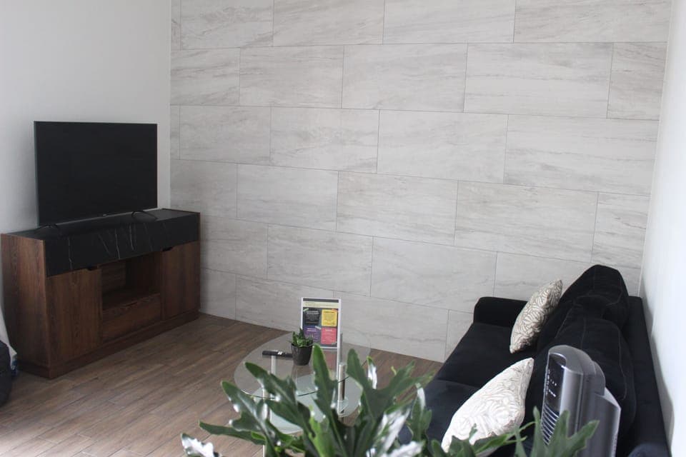 Classic Suite, Multiple Beds | 1 bedroom, minibar, iron/ironing board, free WiFi