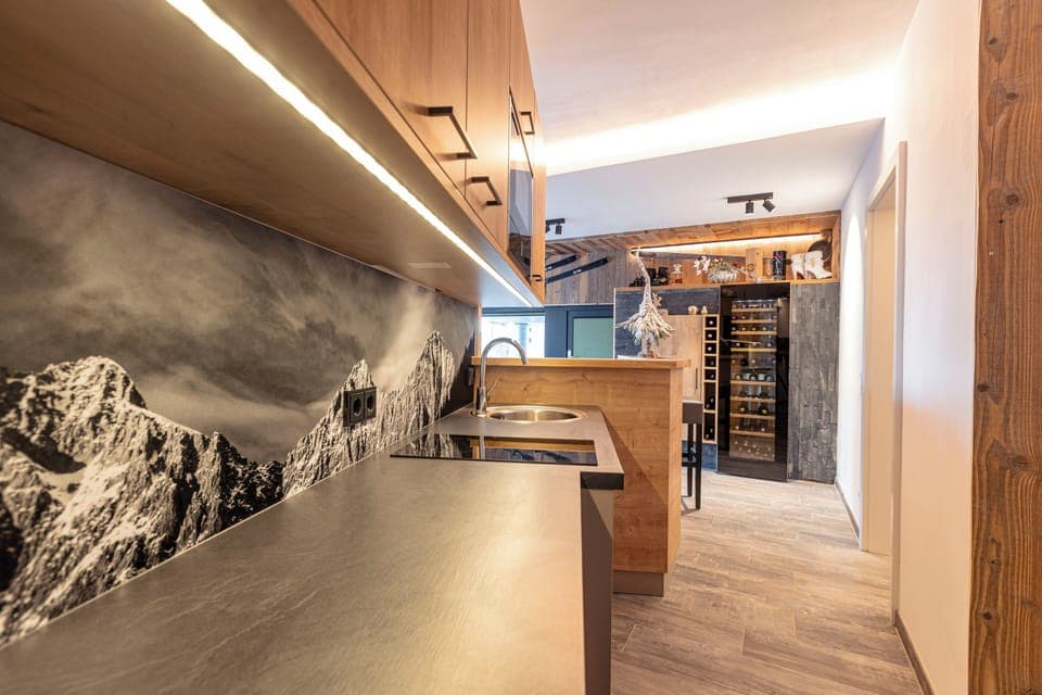 Superior Ferienwohnung mit 3 Schlafzimmern | Private kitchen | Full-size fridge, oven, stovetop, dishwasher