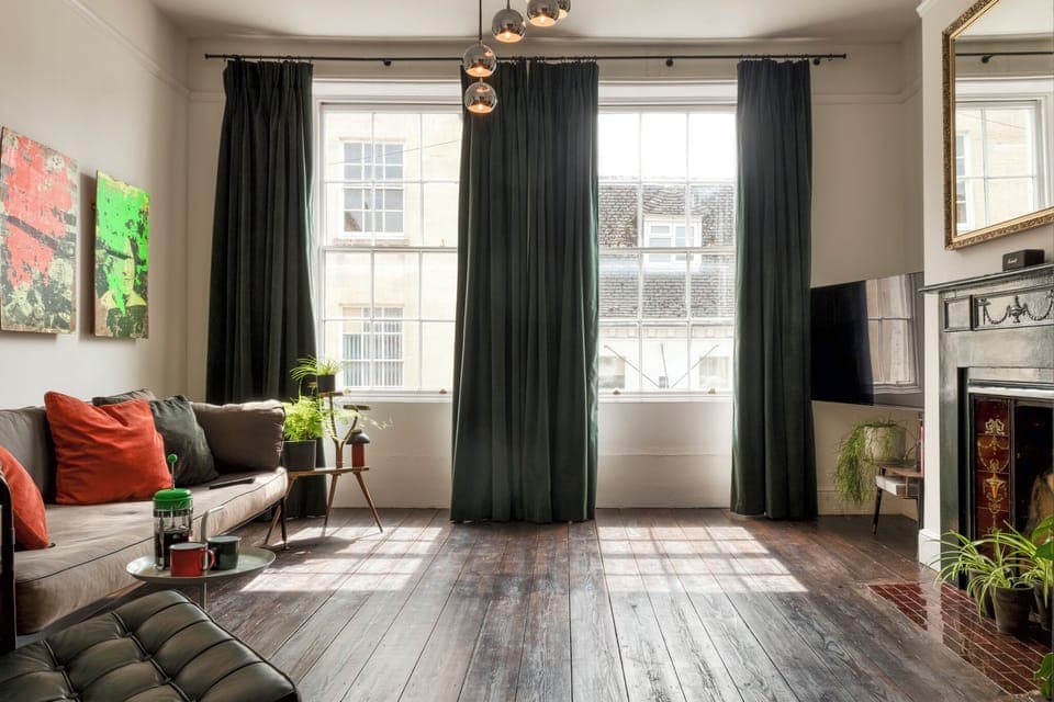 House, City View | Living area | Flat-screen TV