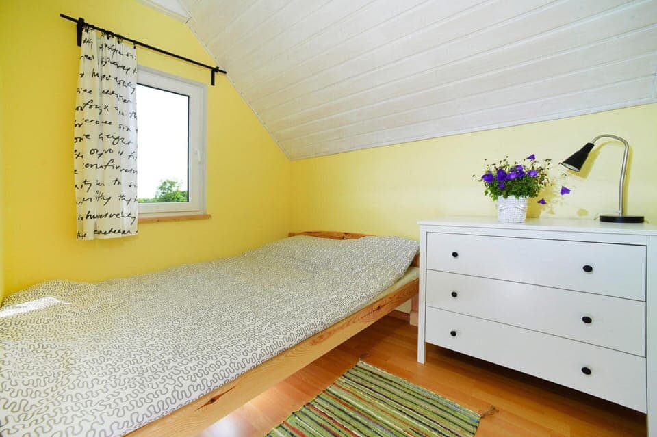 House | 2 bedrooms, individually furnished, bed sheets