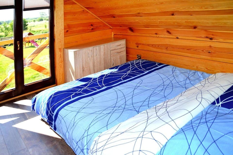 House | 3 bedrooms, individually furnished, bed sheets