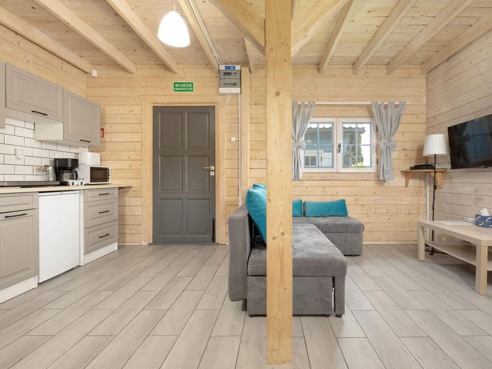 House | Private kitchen | Electric kettle, toaster, highchair