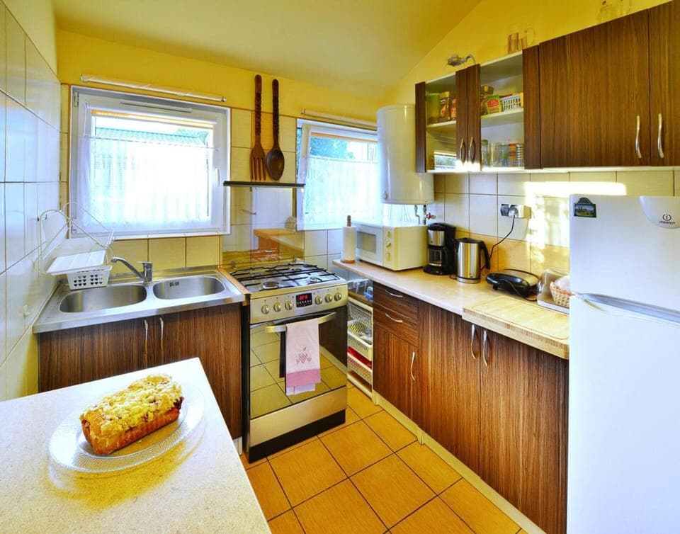 House | Private kitchen | Electric kettle, toaster