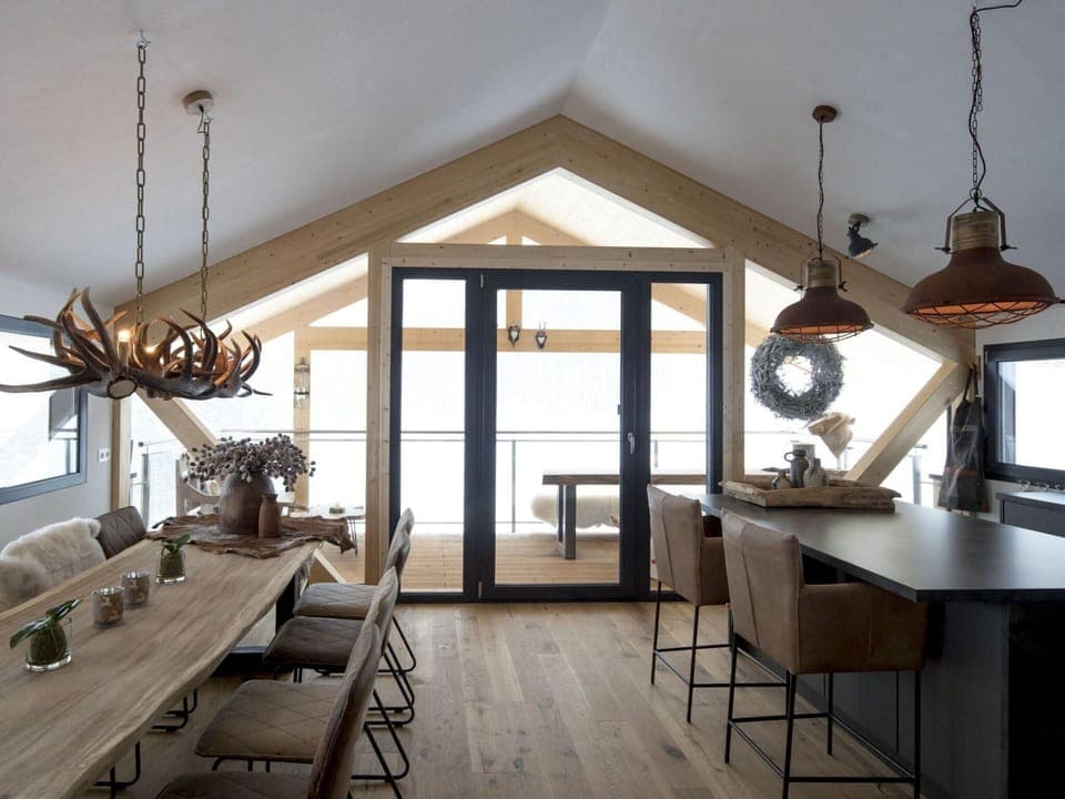 Chalet | Dining
