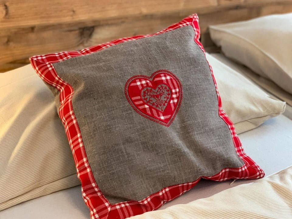 Apartment | 1 bedroom, individually furnished, bed sheets