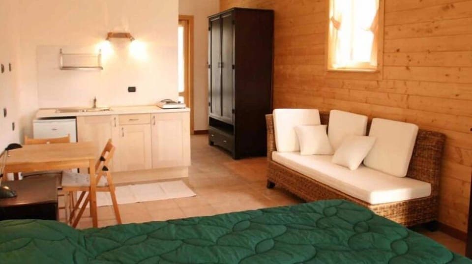 Apartment, 1 King Bed, Private Bathroom, Lake View | Private kitchen | Espresso maker, coffee/tea maker