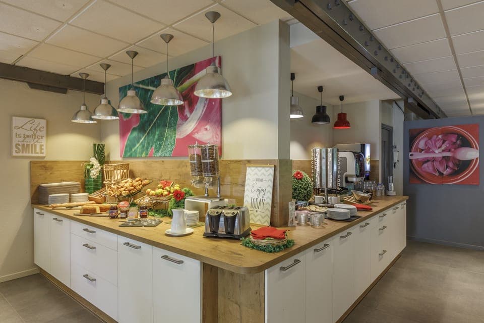 Daily buffet breakfast (EUR 12.95 per person)