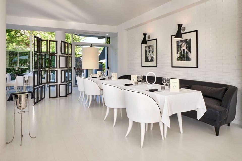 Lunch and dinner served