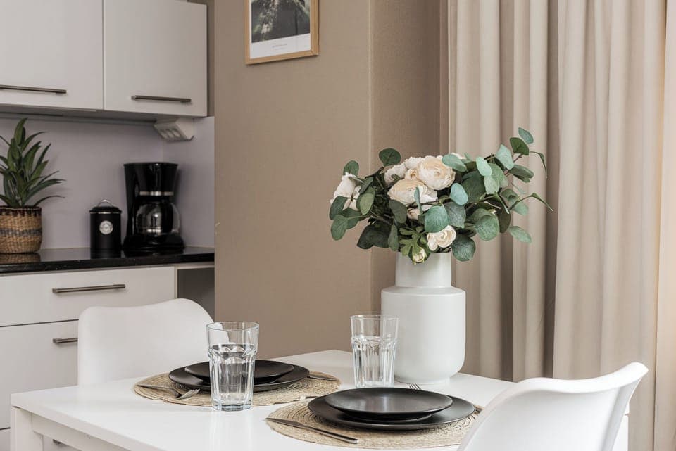 Economy Studio | Private kitchen | Electric kettle, toaster