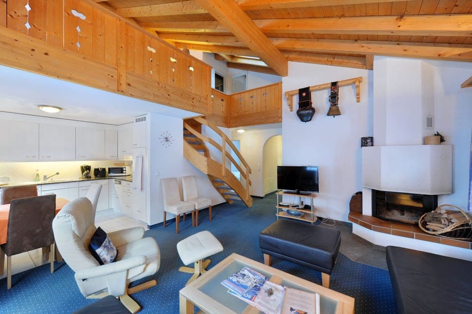 Minibar, in-room safe, individually decorated, individually furnished