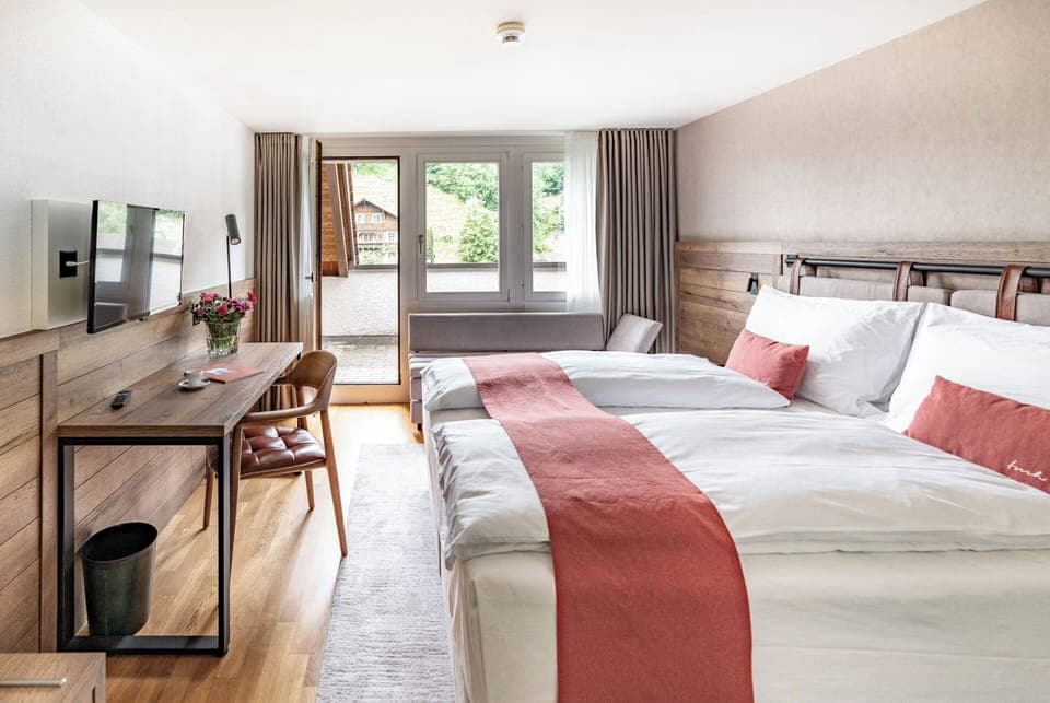 Standard Twin Room, Balcony | Minibar, in-room safe, desk, iron/ironing board