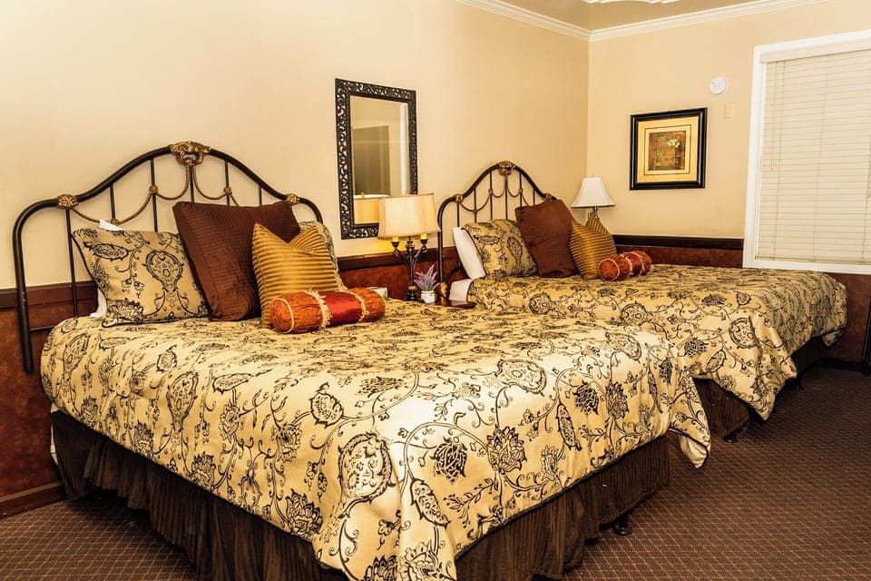 Double Room, 2 Queen Beds (Back) | Individually decorated, individually furnished, iron/ironing board