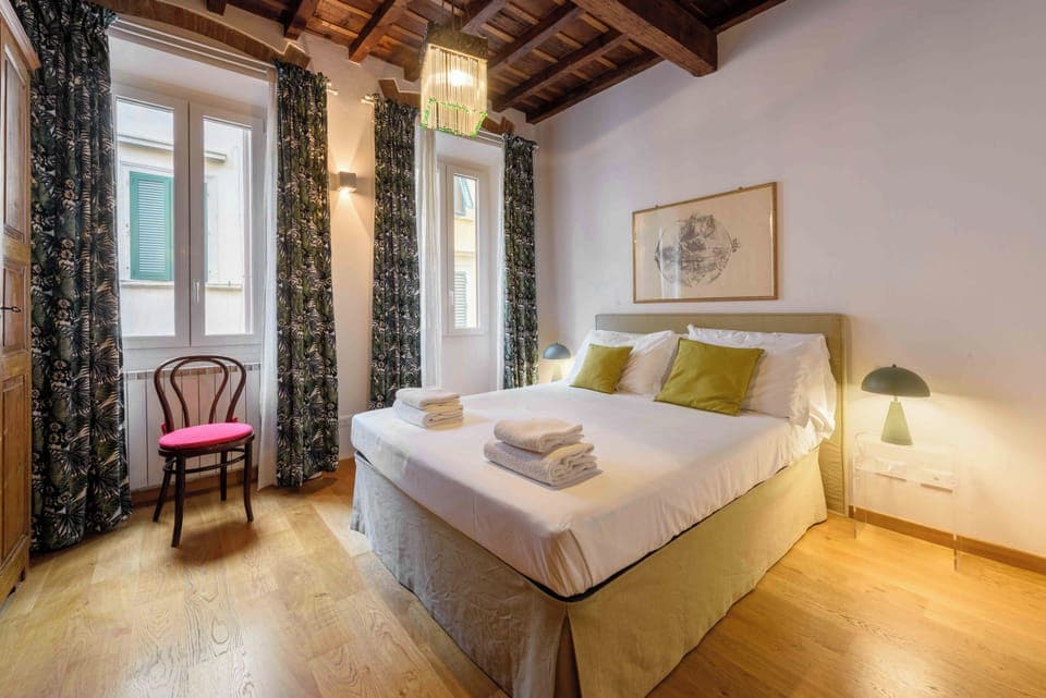 Deluxe Apartment, Balcony | 3 bedrooms, premium bedding, down comforters, iron/ironing board