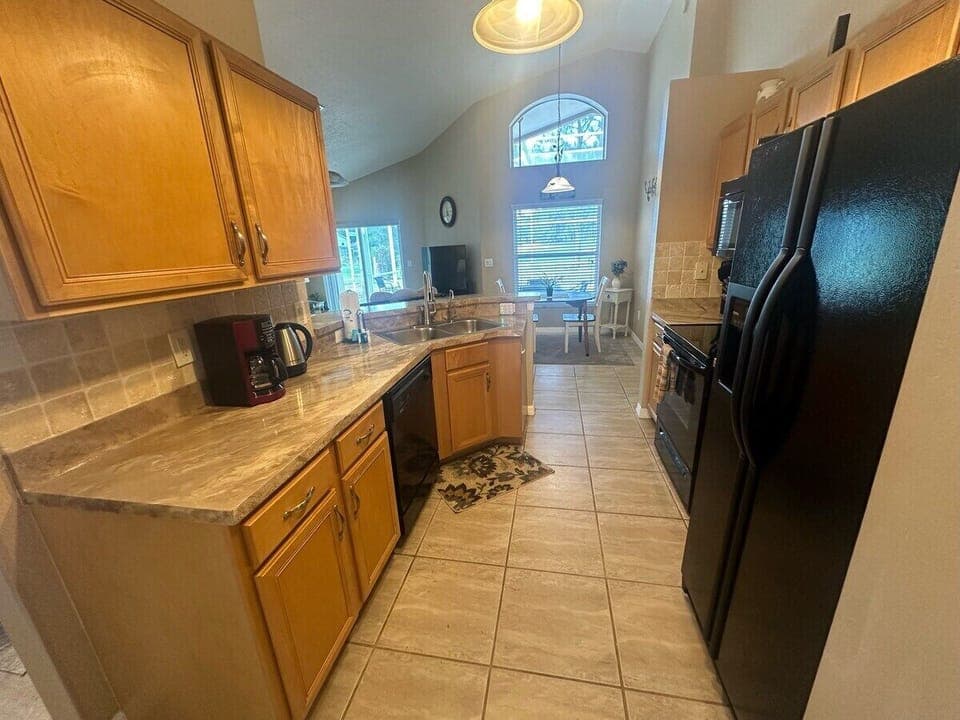 House, Multiple Beds, Pool Access, Pool View | Private kitchen | Coffee/tea maker, electric kettle