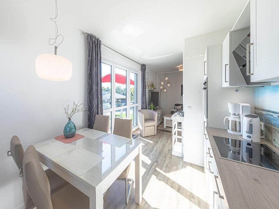 Apartment | Private kitchen | Electric kettle, toaster, highchair