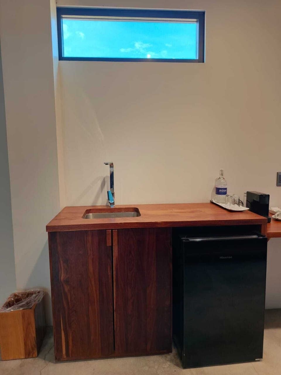 Panoramic Suite, Balcony, City View | Mini-refrigerator