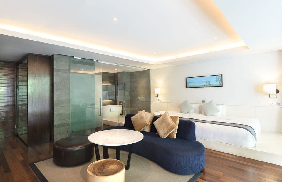 Suite | Premium bedding, in-room safe, individually furnished, blackout drapes