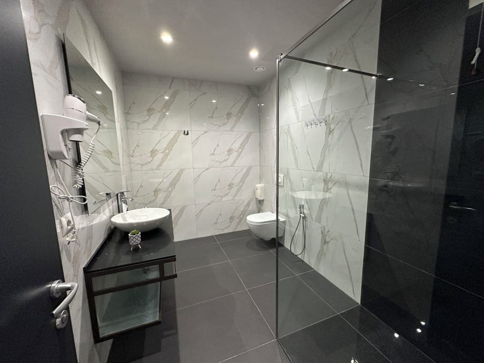 Junior Suite | Bathroom