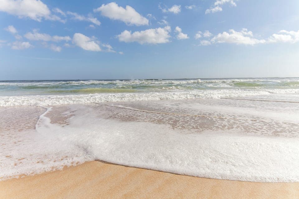 Condo (2 Bedrooms) | Property amenity