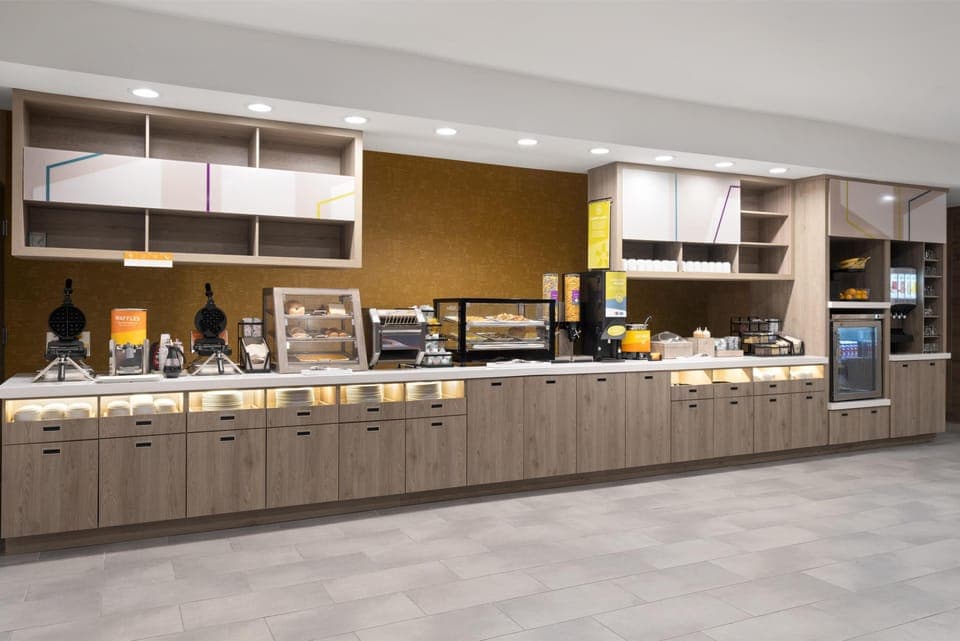 Free daily buffet breakfast