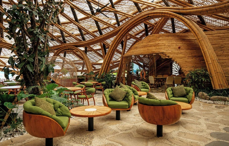 Free daily cooked-to-order breakfast