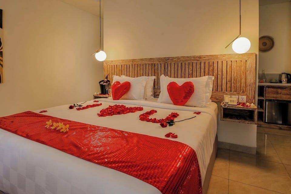 Honeymoon Villa, Pool View | In-room safe, iron/ironing board, free WiFi