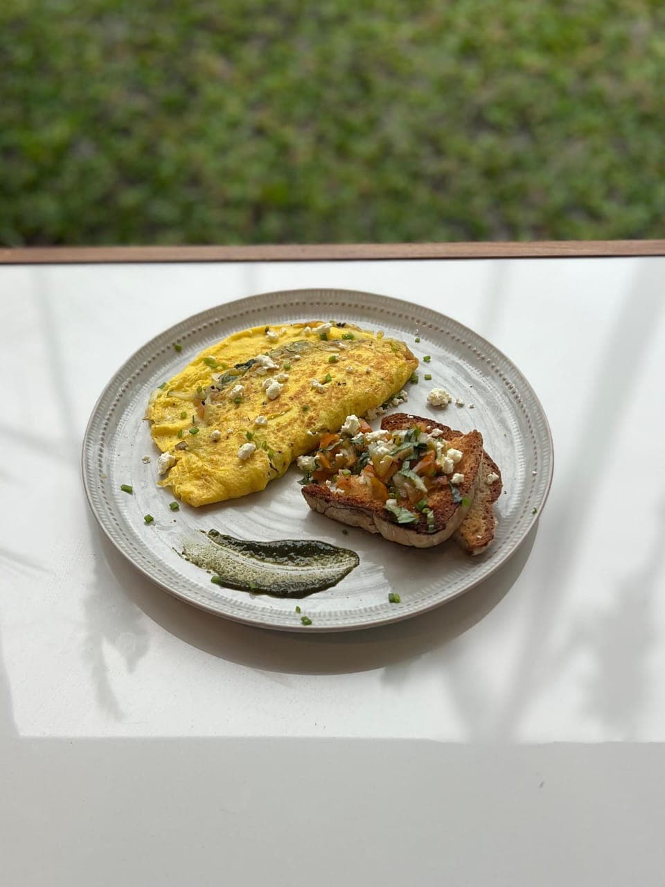 Daily cooked-to-order breakfast (IDR 125000 per person)