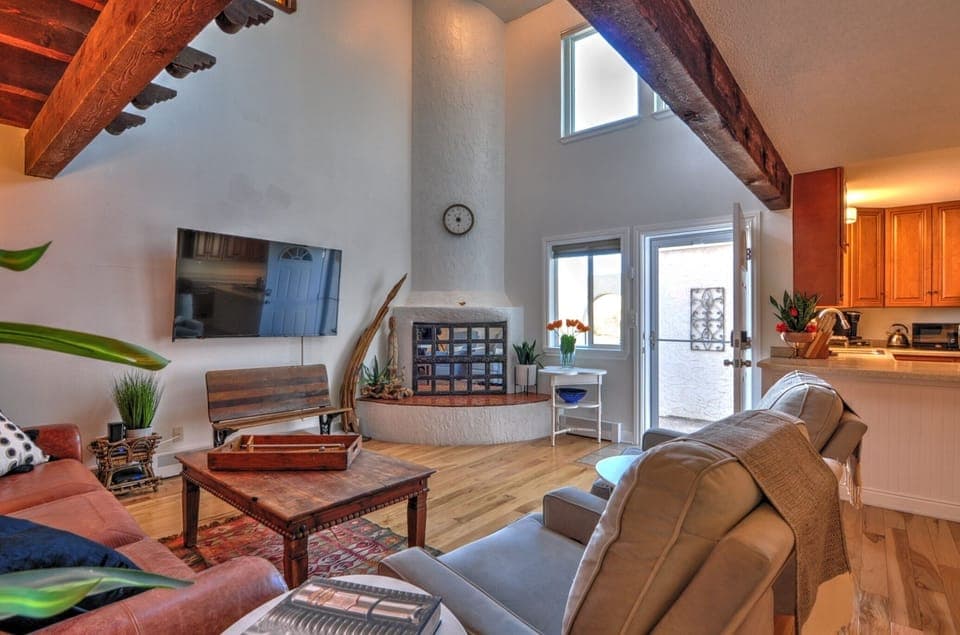 House, 3 Bedrooms | Living area | Smart TV