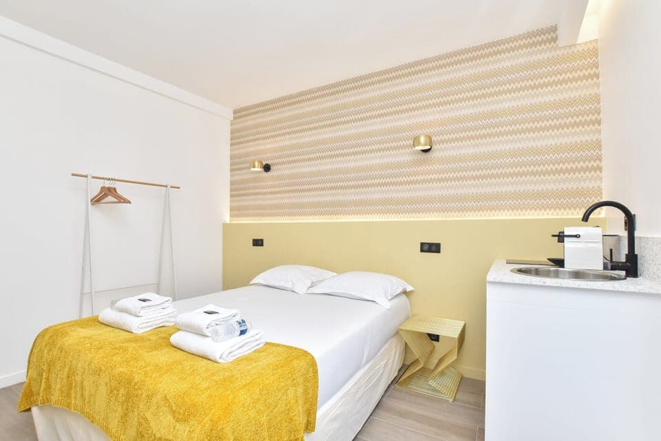 Apartment | 1 bedroom, bed sheets