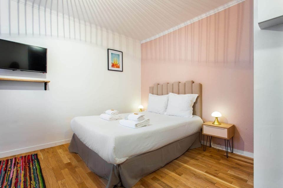 Apartment | 1 bedroom, iron/ironing board, bed sheets