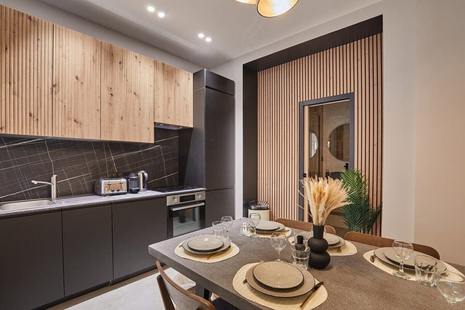 Apartment | Private kitchen | Cleaning supplies