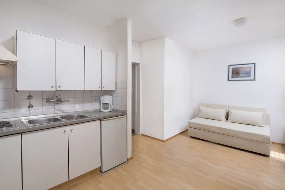 Sunset Apartment for 2+1 Seaside | Private kitchen | Fridge, microwave, stovetop, cookware/dishes/utensils