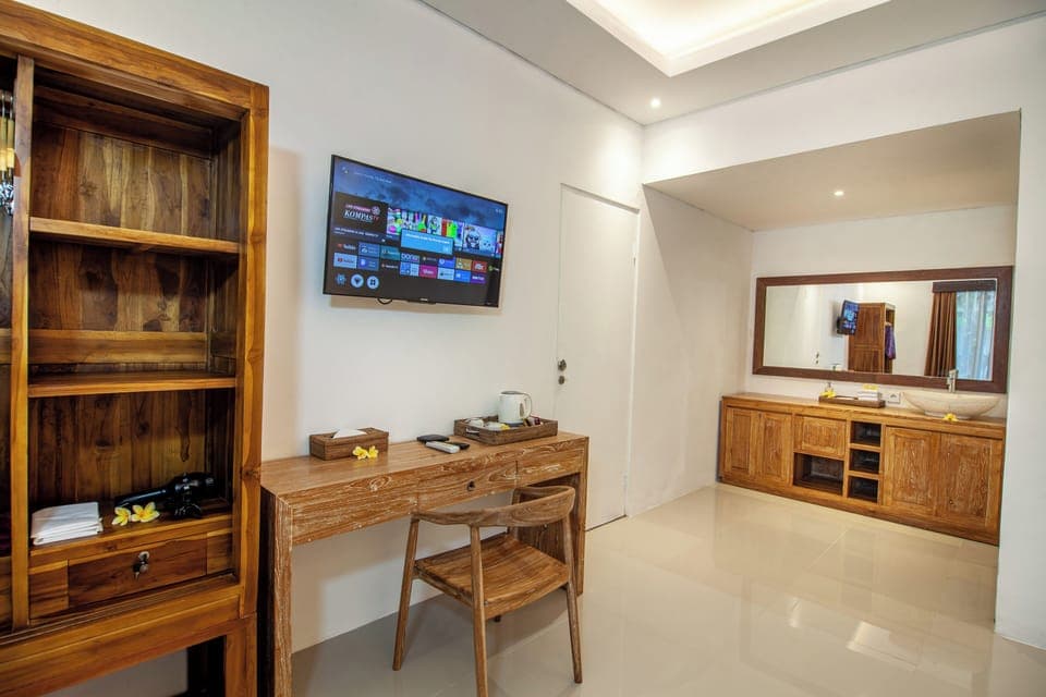 Special offer connecting room | In-room safe, iron/ironing board, free WiFi