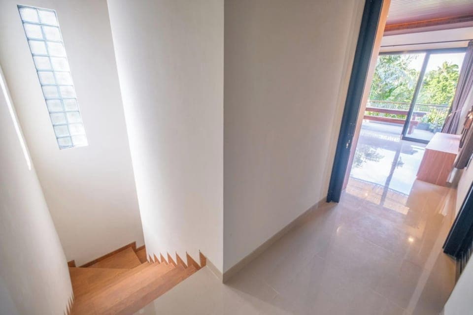 Three Bedroom Villa with Private Pool | Desk